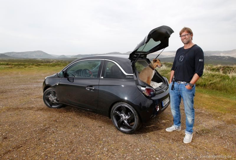 BVB-Trainer Jürgen Klopp setzt im Urlaub auf Opel Adam