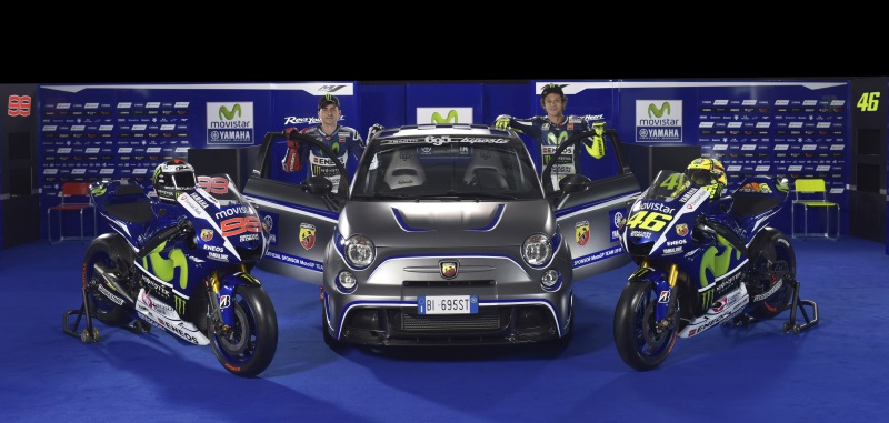 Motorrad-Superstars Valentino Rossi und Jorge Lorenzo fahren Abarth