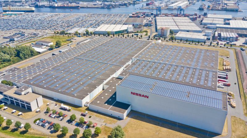 Nissan nimmt größtes Solardach der Niederlande in Betrieb