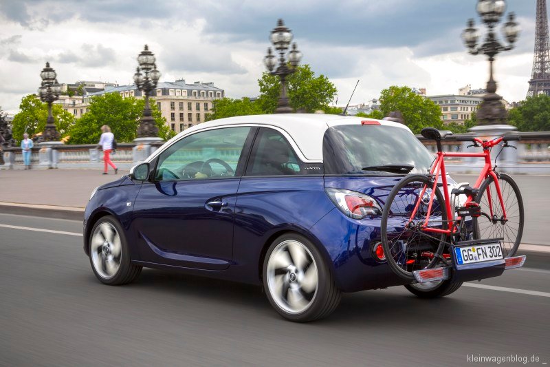 Opel Adam mit FlexFix-Fahrradträgersystem