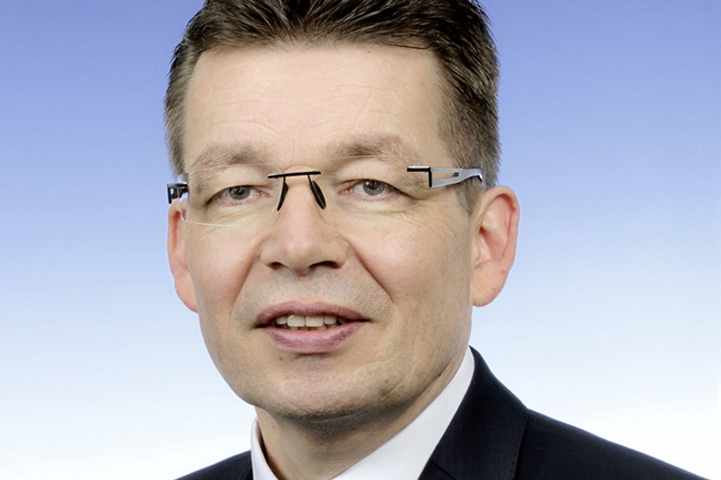 Reinhard de Vries, Volkswagen