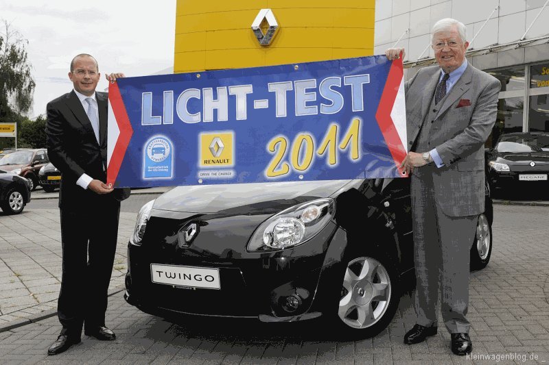 Renault unterstützt „Licht-Test 2011“ mit einem Twingo Rip Curl