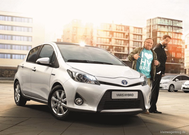 Toyota mit Axel Prahl und Jan Josef Liefers als Marken-Botschaftern