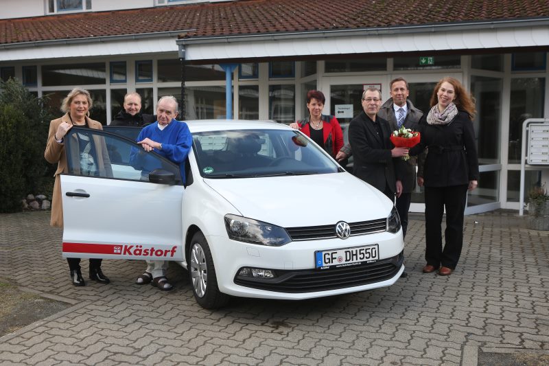 Volkswagen Mitarbeiter spenden neuen Polo für Bewohner der Diakonischen Heime in Gifhorn-Kästorf