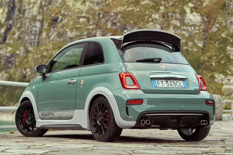 Abarth 695 70° Anniversario ist der Star der Abarth Days