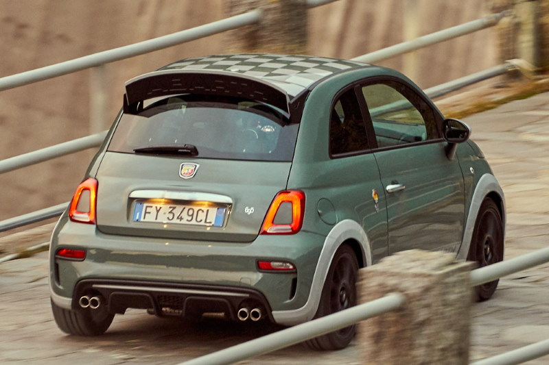 Abarth 695 70° Anniversario ist der Star der Abarth Days