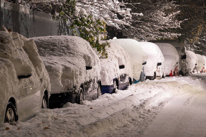 Autos im Schnee