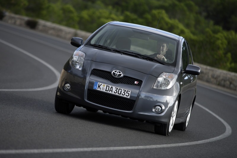 Vier Generationen Toyota Yaris