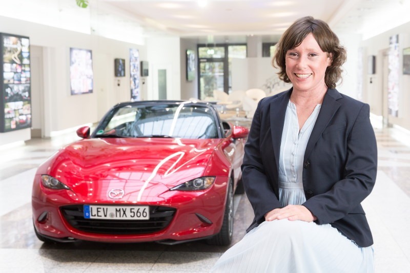 Carolin Busch, Mazda