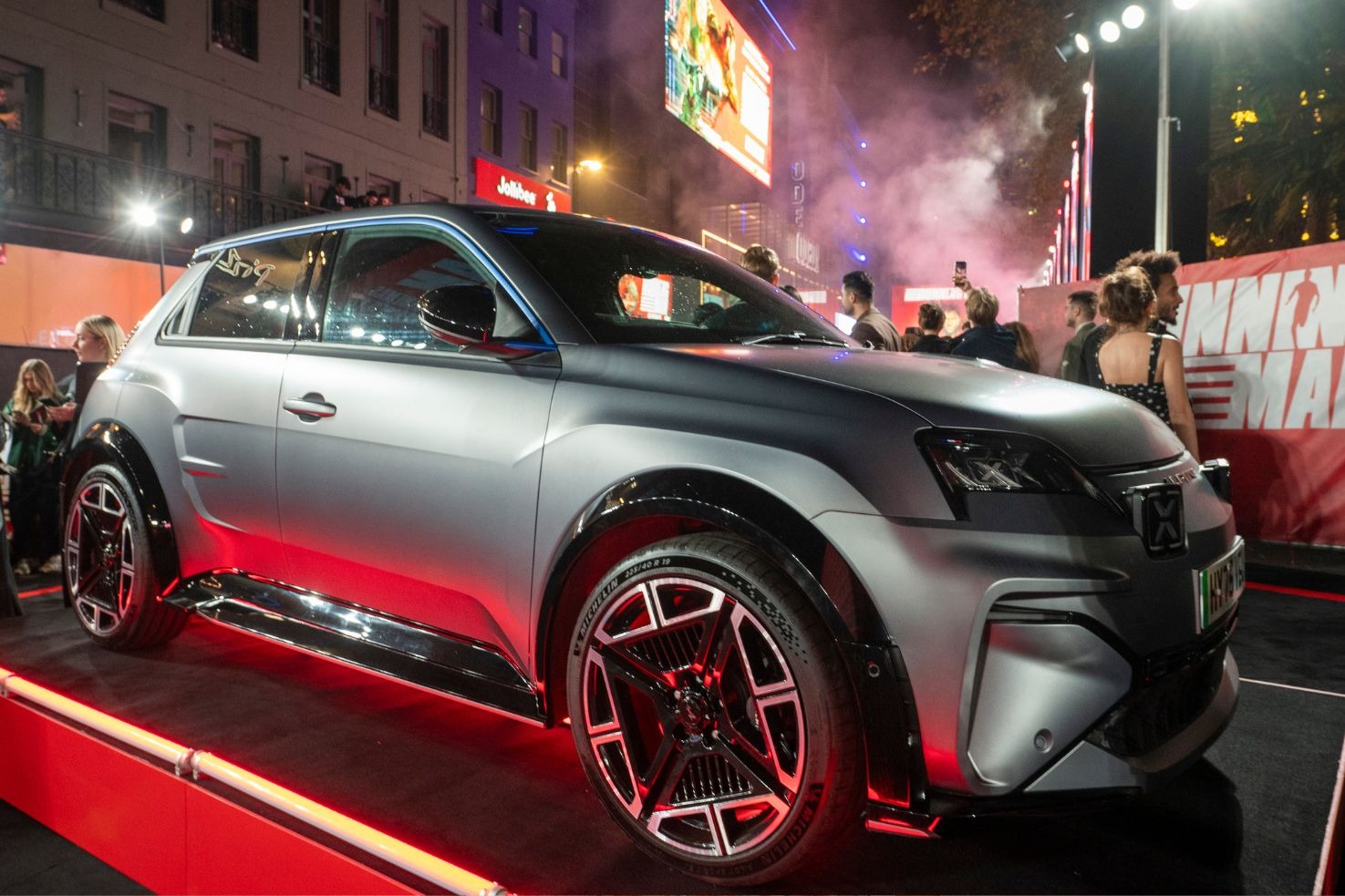 Alpine A290 feiert Leinwanddebüt