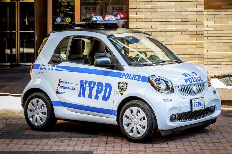 New York City Police Department bestellt 250 smart fortwo: smart forcops